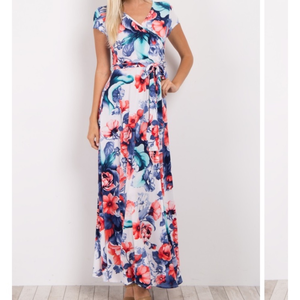 NWT PinkBlush Nursing Maxi Dress